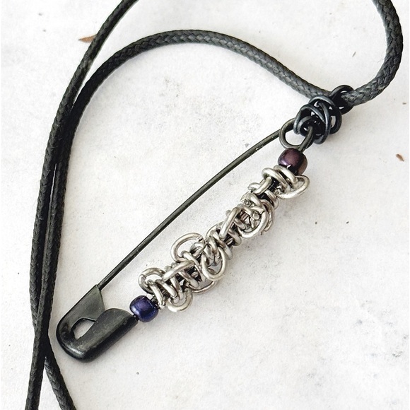 5 For $25💫Punk Rocker Black Safety Pin Chain Pendant Necklace - Picture 5 of 5